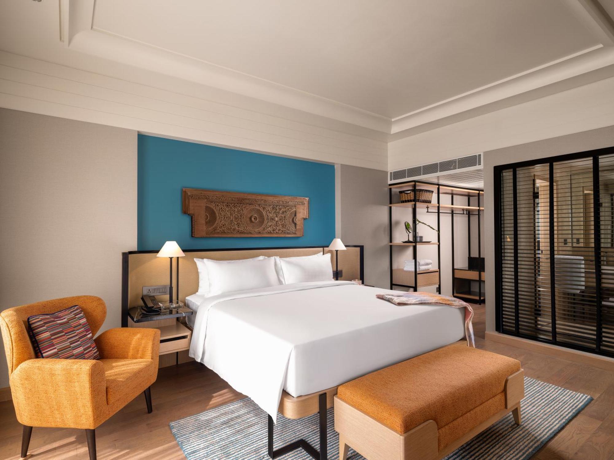 Отель Pullman Chennai Anna Salai - Premium Brand By Accor Экстерьер фото
