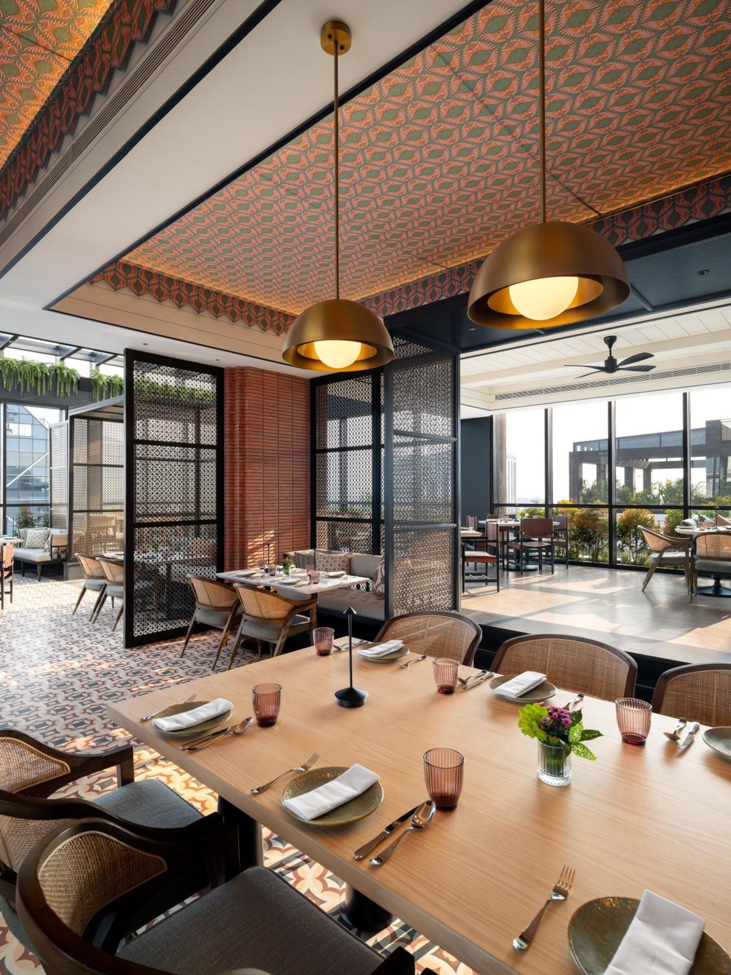 Отель Pullman Chennai Anna Salai - Premium Brand By Accor Экстерьер фото